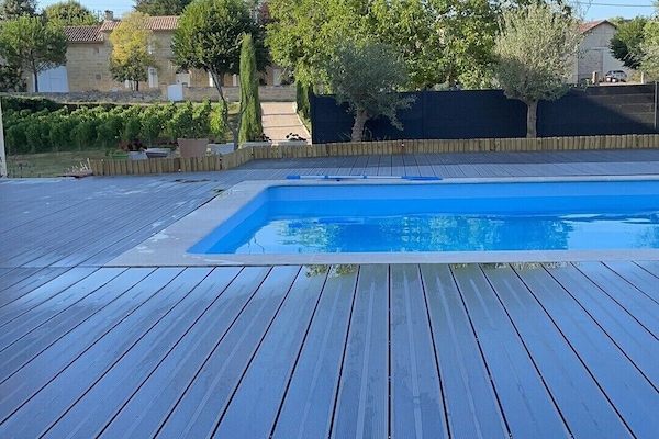 Alberca al aire libre y alberca climatizada