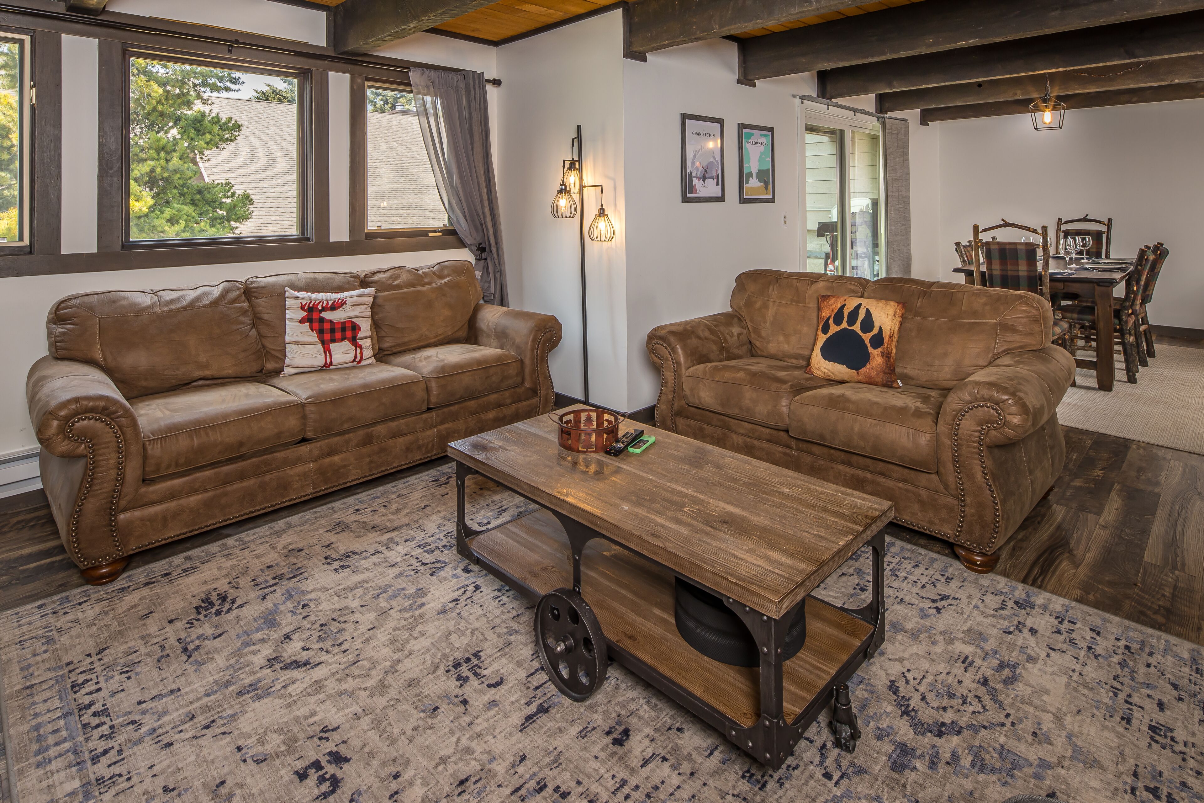 Home on Big Sky Golf Course w/community pool/hot tub/sauna - Charming Glacier Townhome