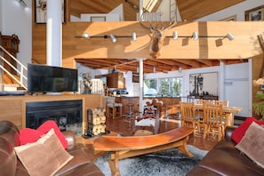 Fernseher, Kamin