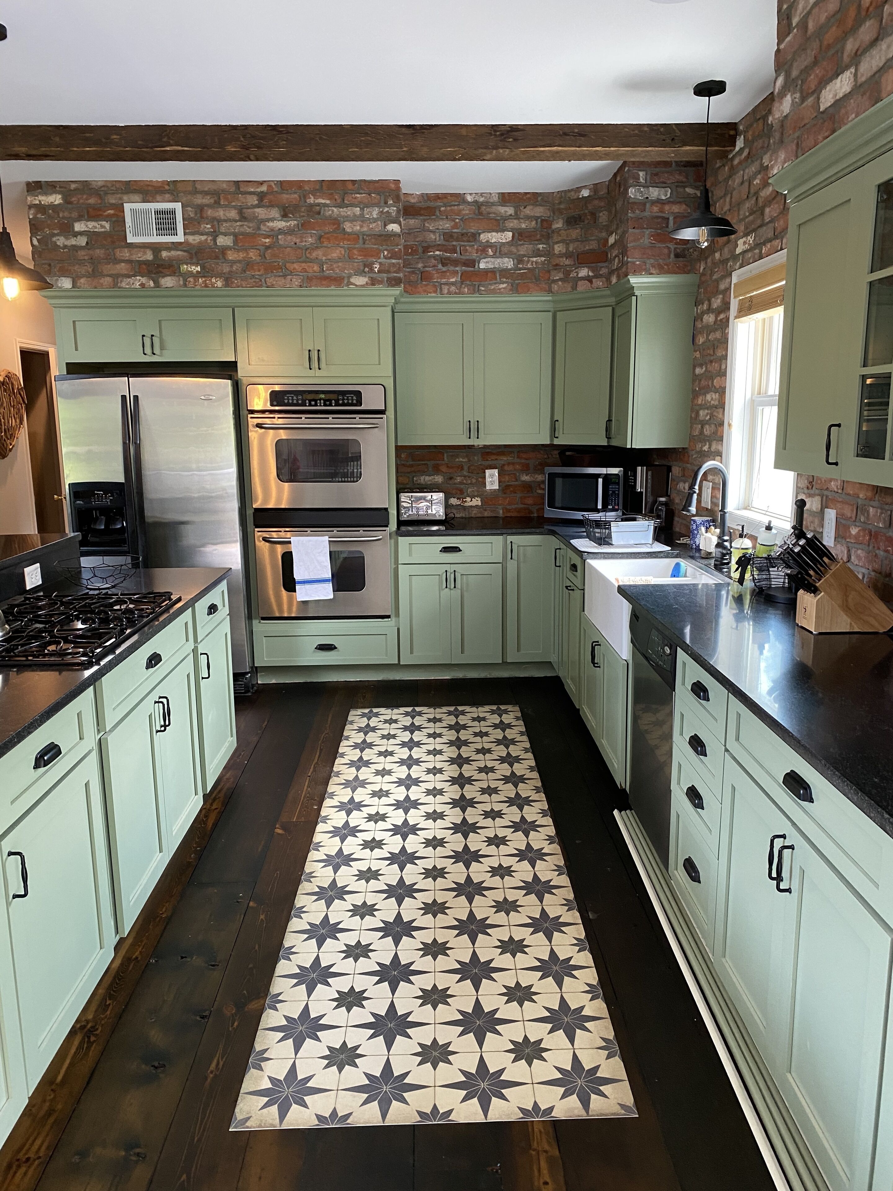 Serene and spacious mountain escape - perfect for families