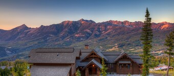 Luxury Ski in/Ski Out home in Big Sky with private hot tub & epic views.