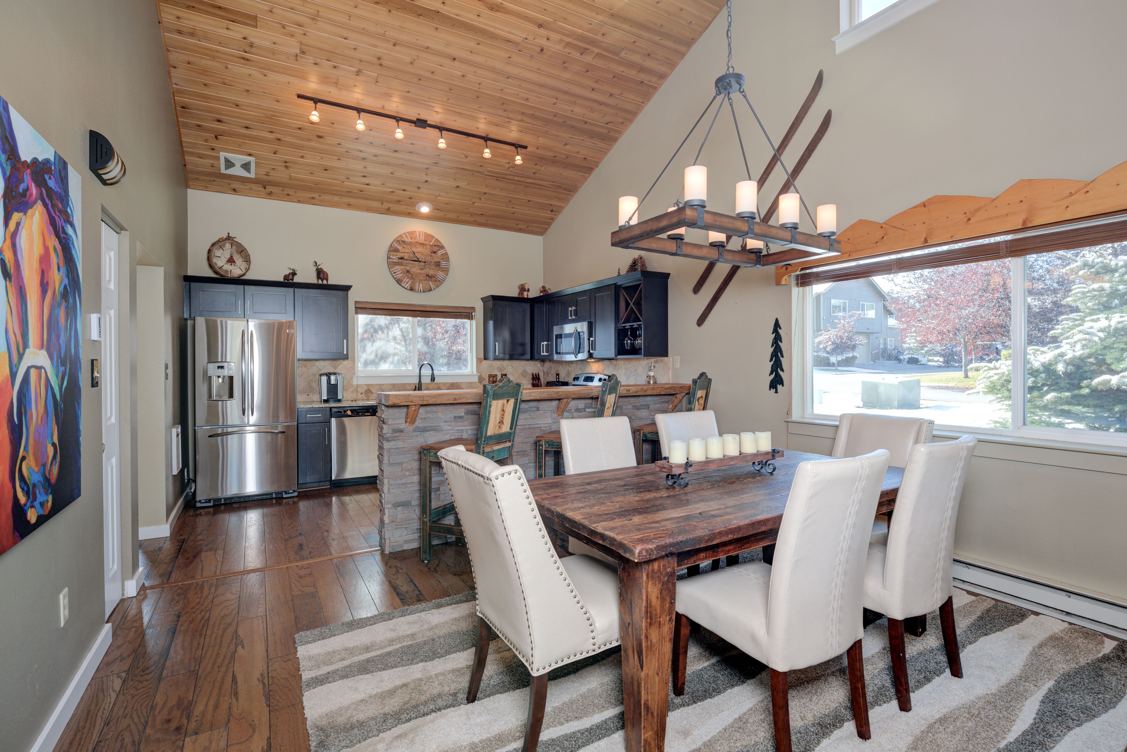 冰箱、微波炉、烤箱、炉灶