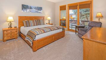 2 slaapkamers, een strijkplank/strijkijzer, gratis wifi, beddengoed