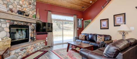 Televisión, chimenea