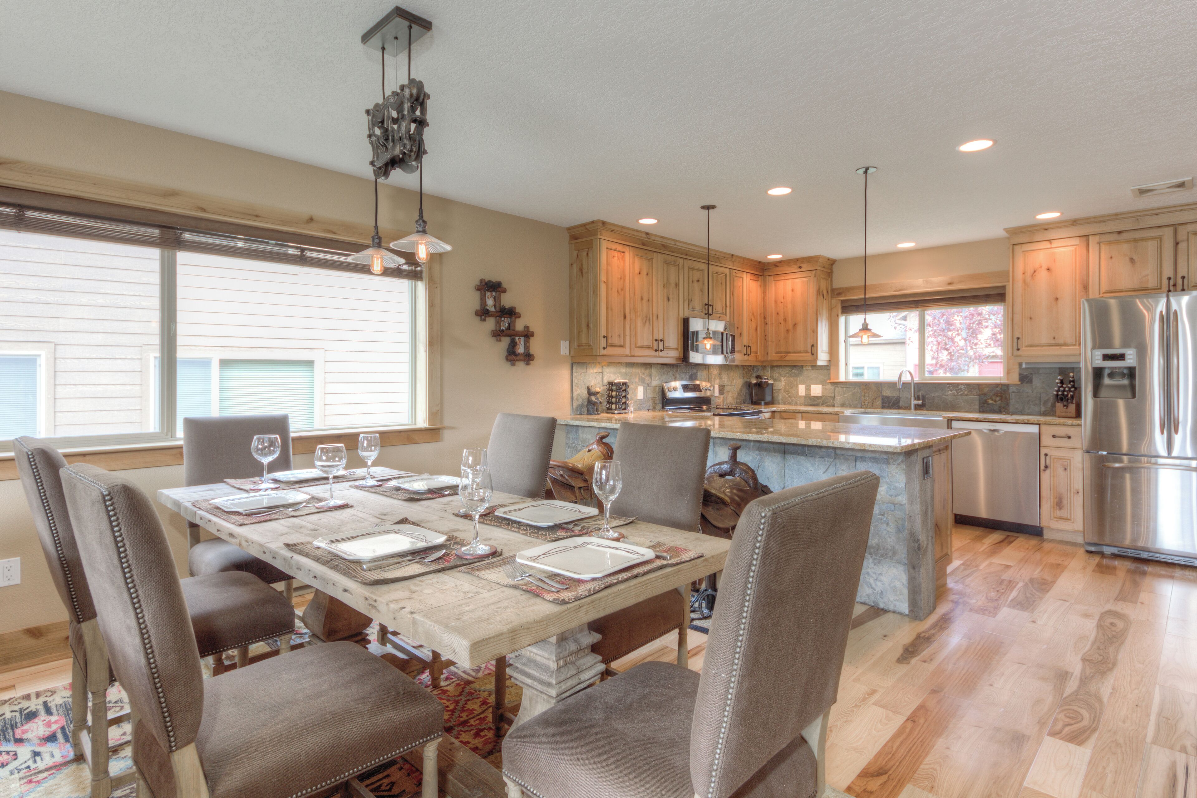 冰箱、微波炉、烤箱、炉灶