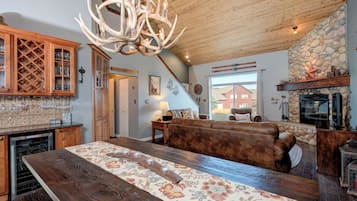 TV, fireplace, DVD player