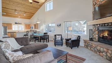 TV, fireplace