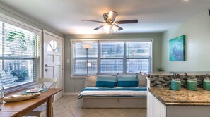 Interior - Steps to the Bay and Famous PAG Beach FL. Nightly stays allowed, Pet friendly (St. Pete Beach)