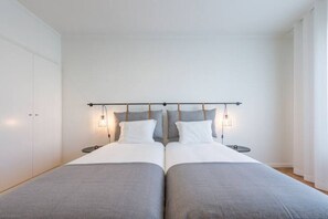 1 bedroom, desk, iron/ironing board, Internet - GuestReady - Cn Apartment (Porto)