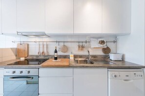 Microwave, stovetop, coffee/tea maker - GuestReady - Cn Apartment (Porto)