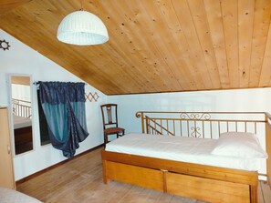 1 bedroom, iron/ironing board, bed sheets