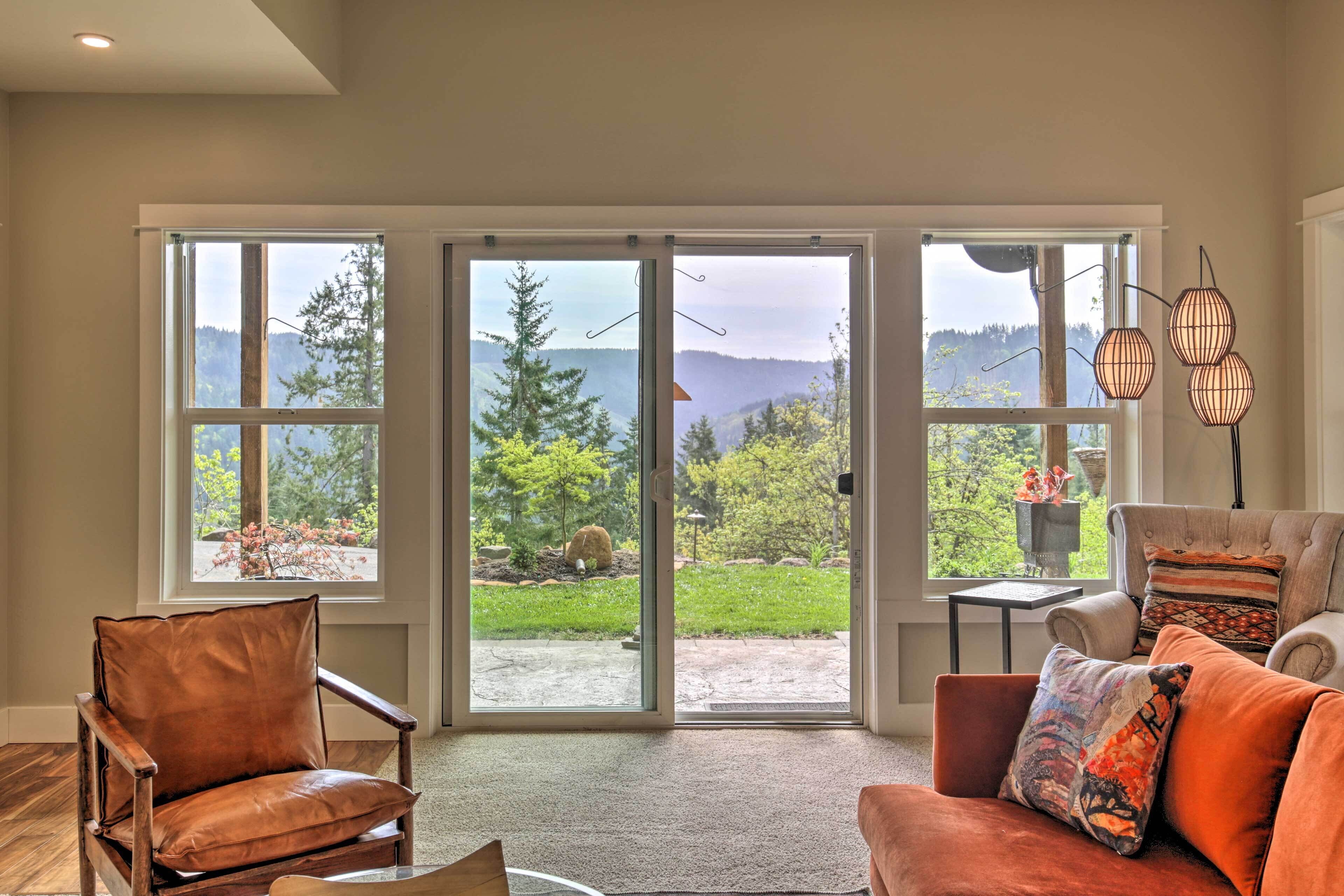 Lovely Canyon View Apartment w/ Patio & Yard