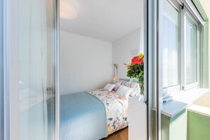 2 bedrooms, desk, free internet, bed sheets - GuestReady - Chic and cozy getaway (Porto)