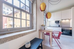 Wasserkocher mit Kaffee-/Teezubehör