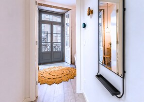 Interior - GuestReady - Genuine Oporto Apts (Porto)