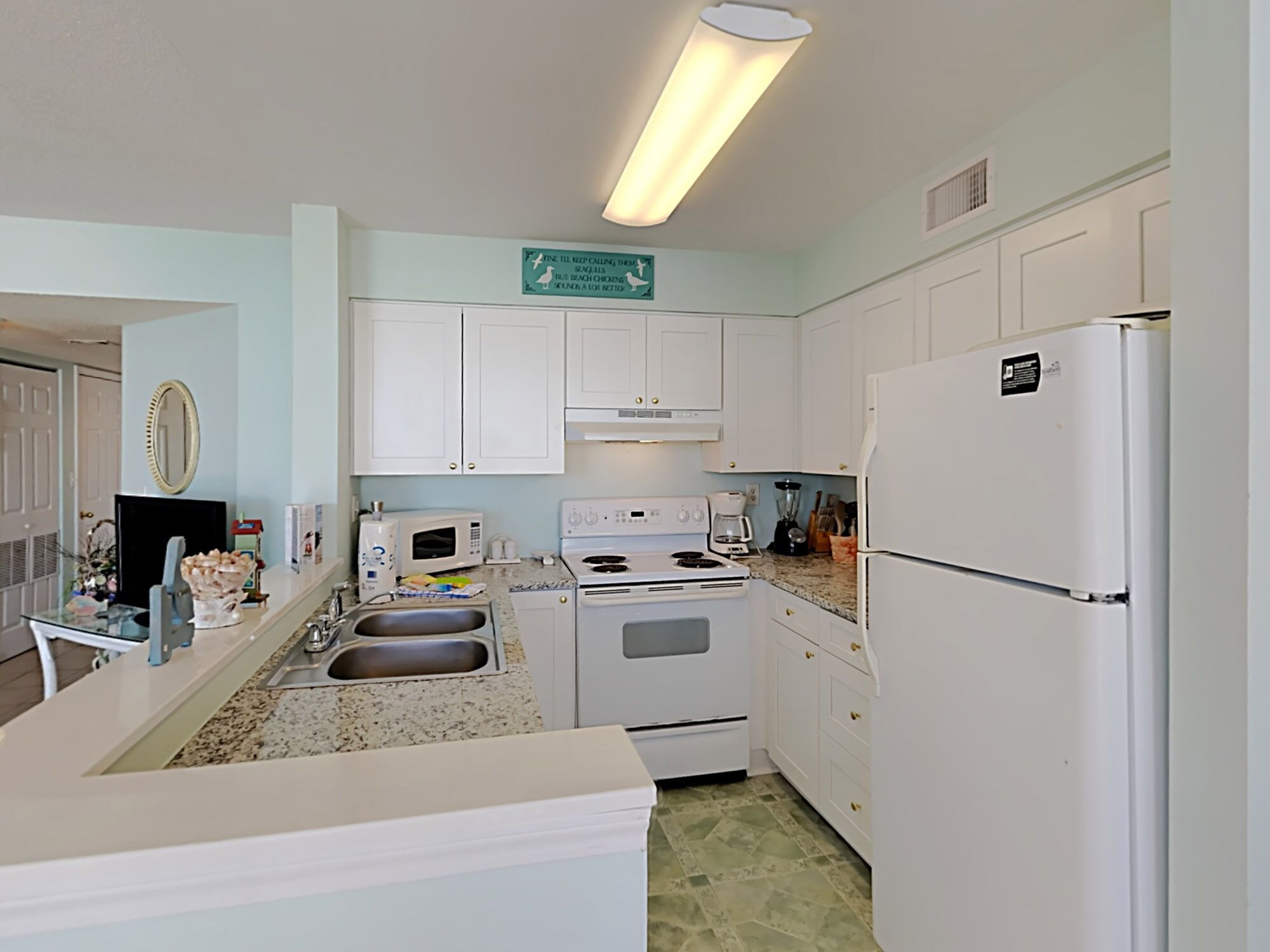 Beachfront Pensacola Beach Condo Featuring All the Comforts of Home & More!