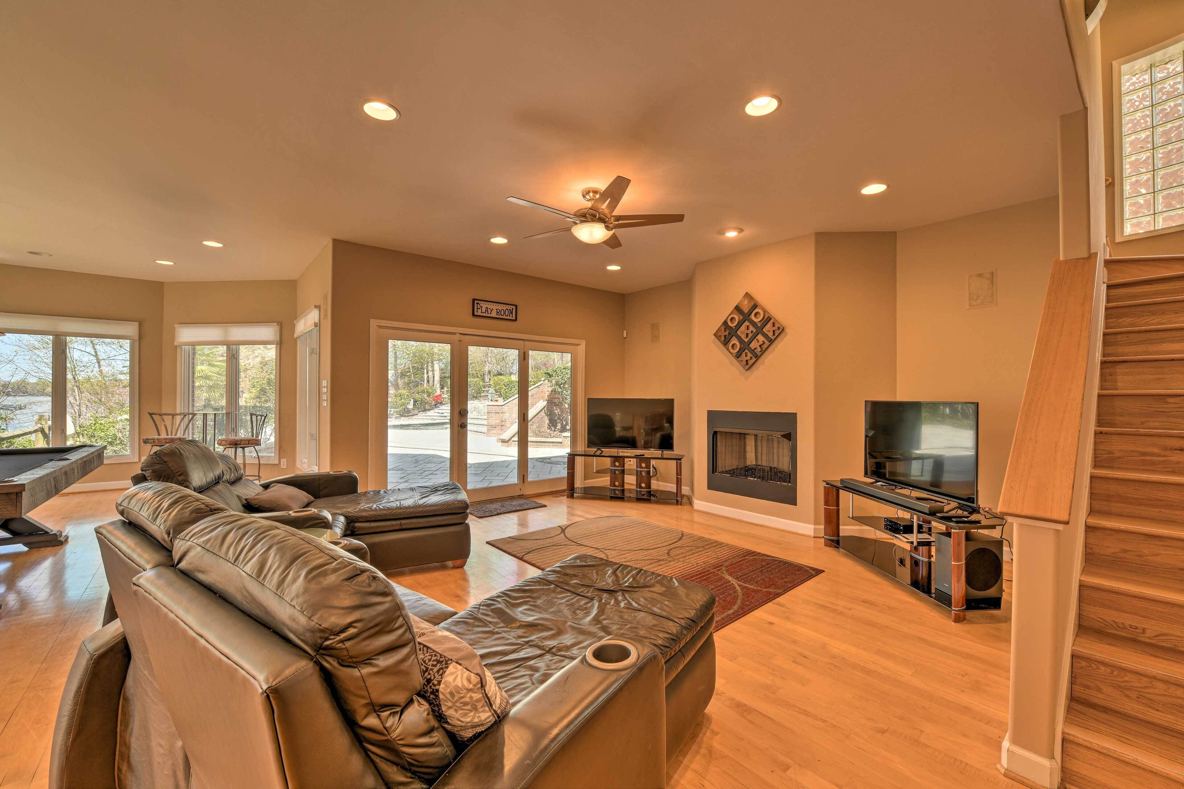 Luxury Mooresville Manor w/ Pool & Lake Access!