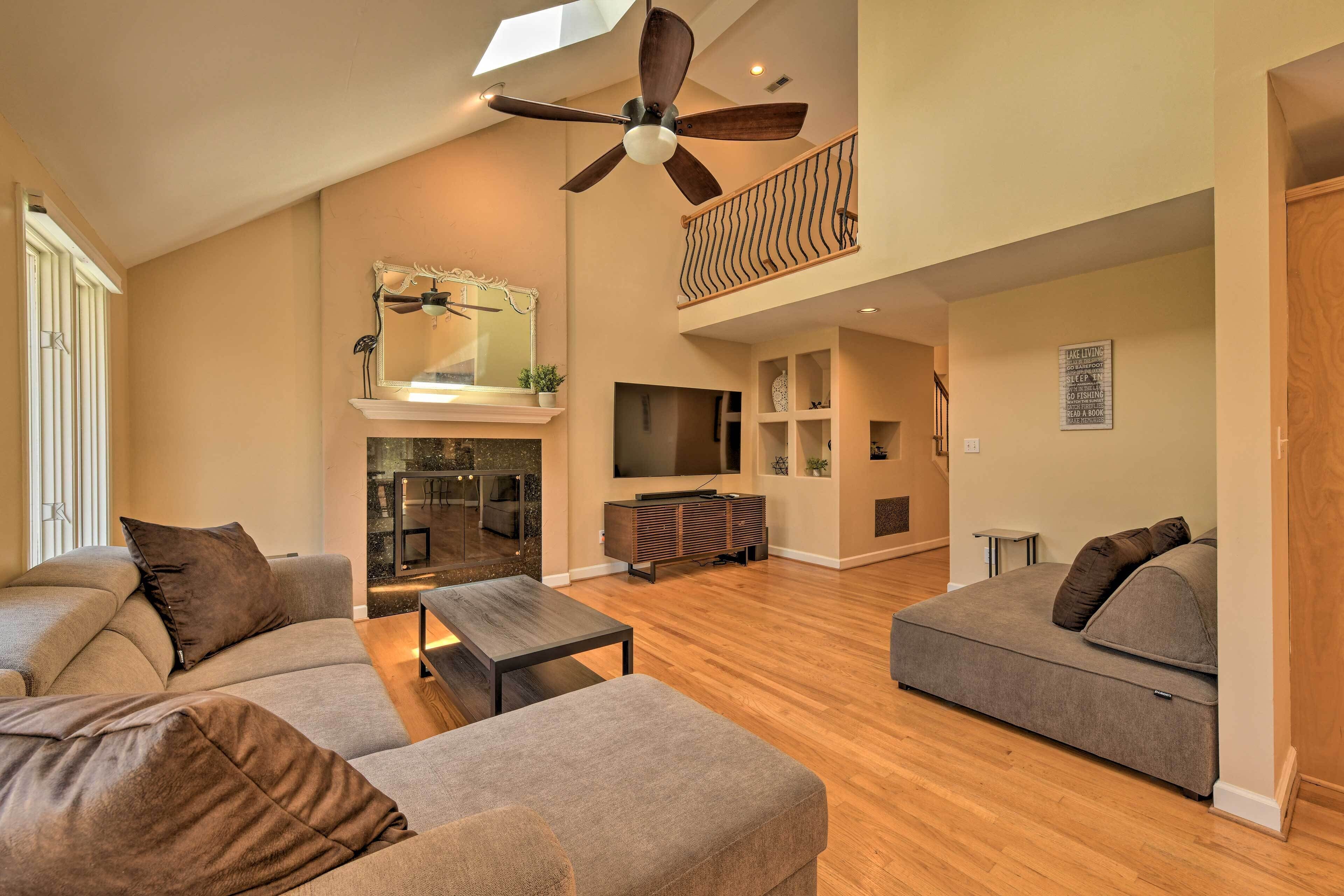 Luxury Mooresville Manor w/ Pool & Lake Access!