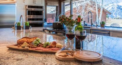 Abode at Sage Springs, Teton views, guest house