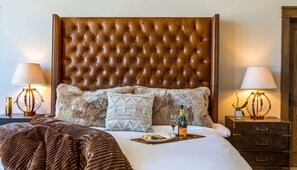 5 slaapkamers, een strijkplank/strijkijzer, wifi, beddengoed