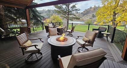 6+ bedrooms, 3 bath, Sauna, Hot tub! excellent flyfishing all on the Mighty Mo!