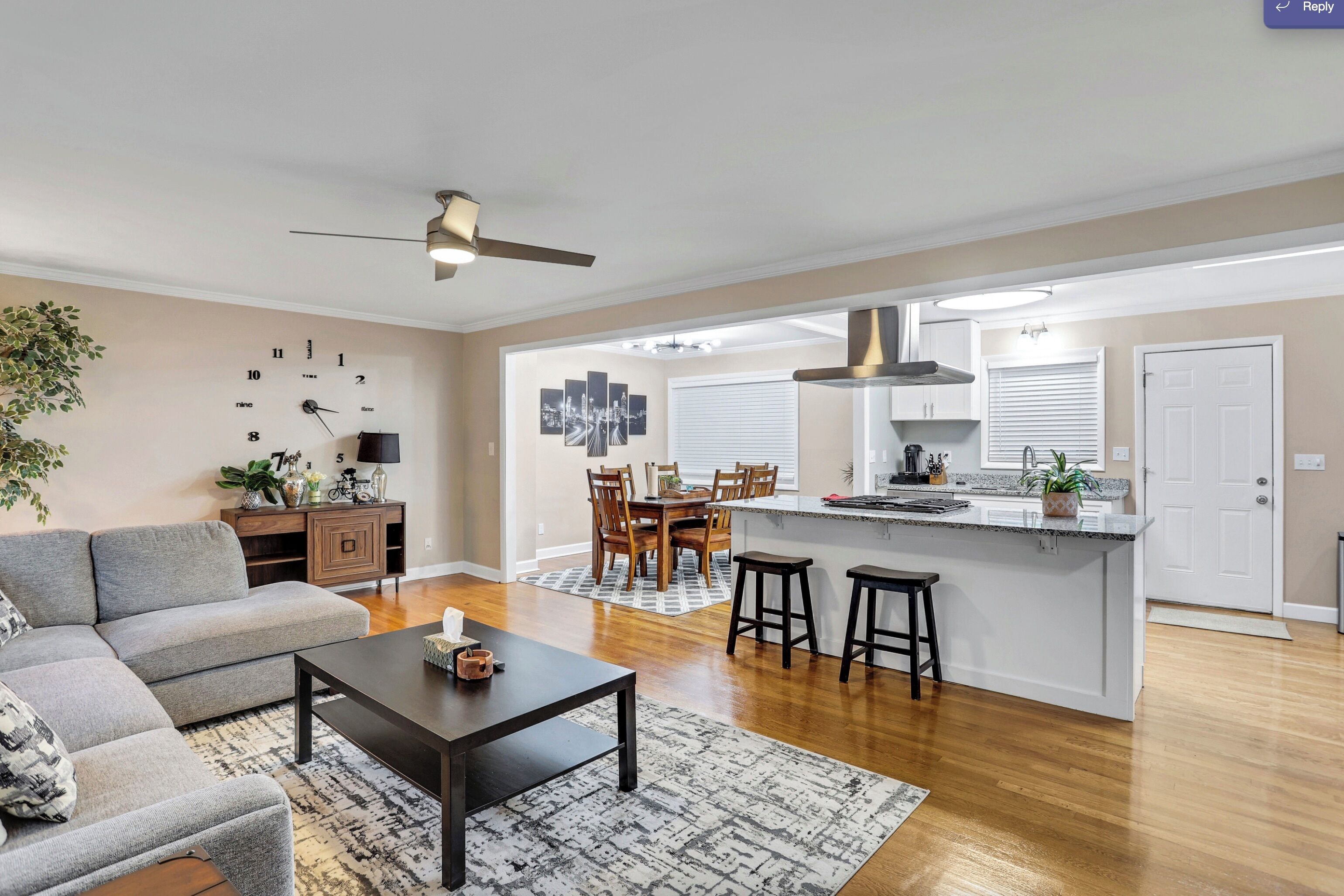 Totally remodeled, 1/2 mile to I-285, close to Atlanta, Major Highways 