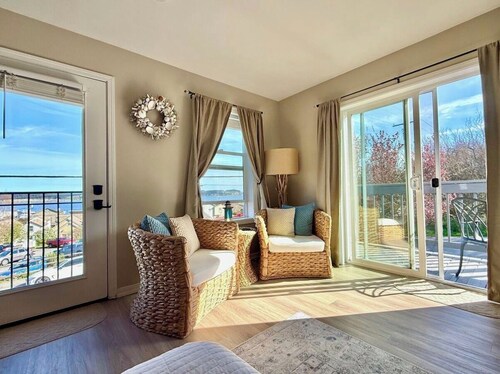 Coupeville Coveland Suite #1