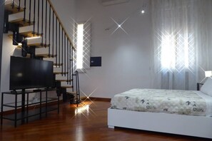 2 chambres, fer et planche à repasser, Wi-Fi, draps fournis