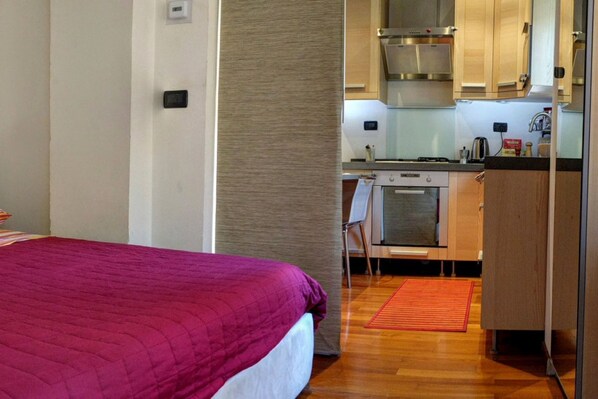 1 bedroom, iron/ironing board, WiFi, bed sheets