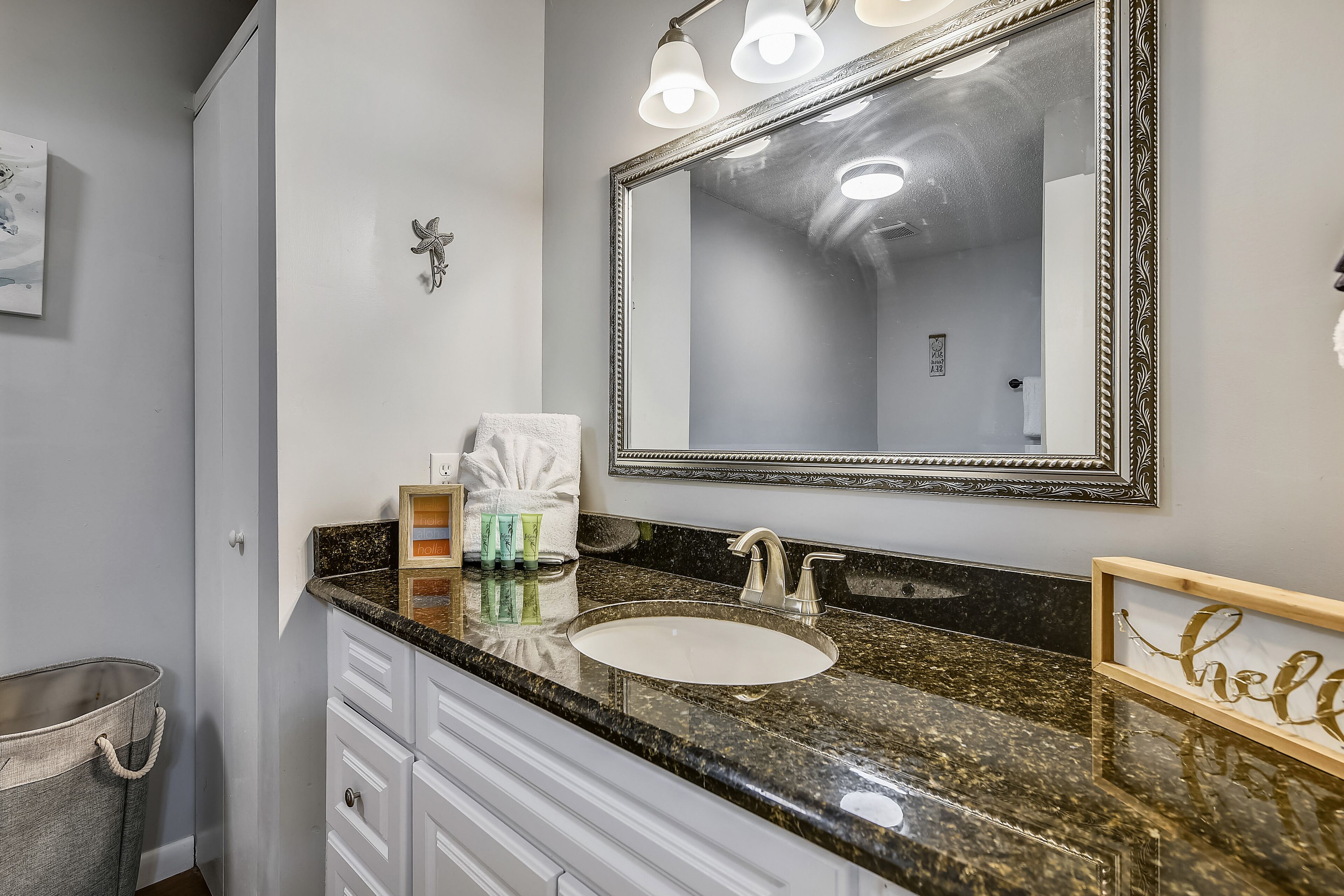 Feeling Tip'Sea by Book That Condo