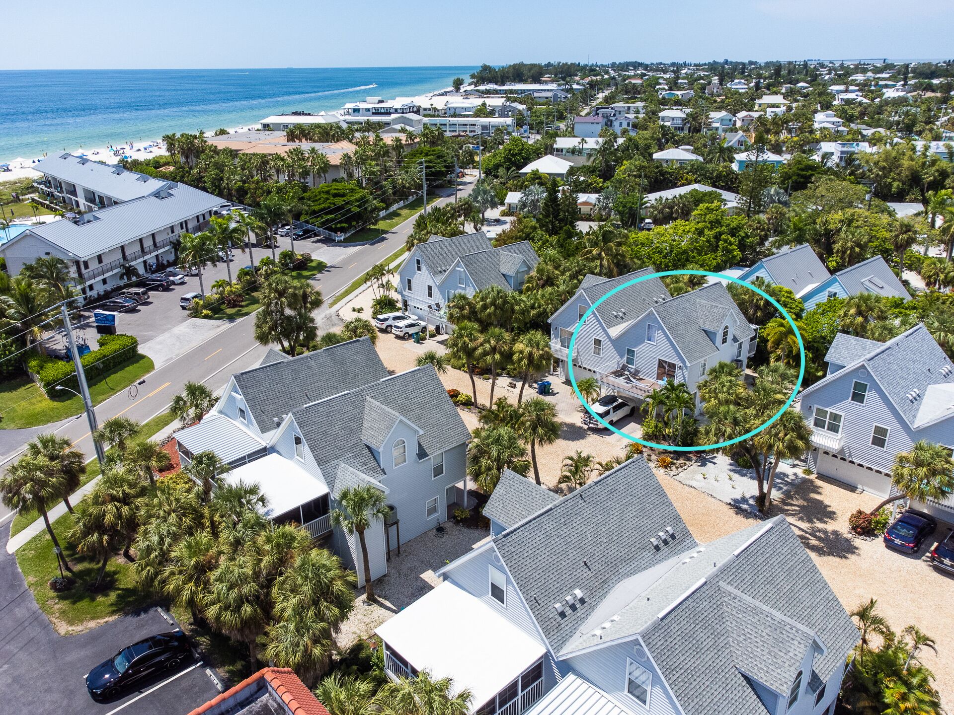 Perfectly Located Near the Beach and Shopping!