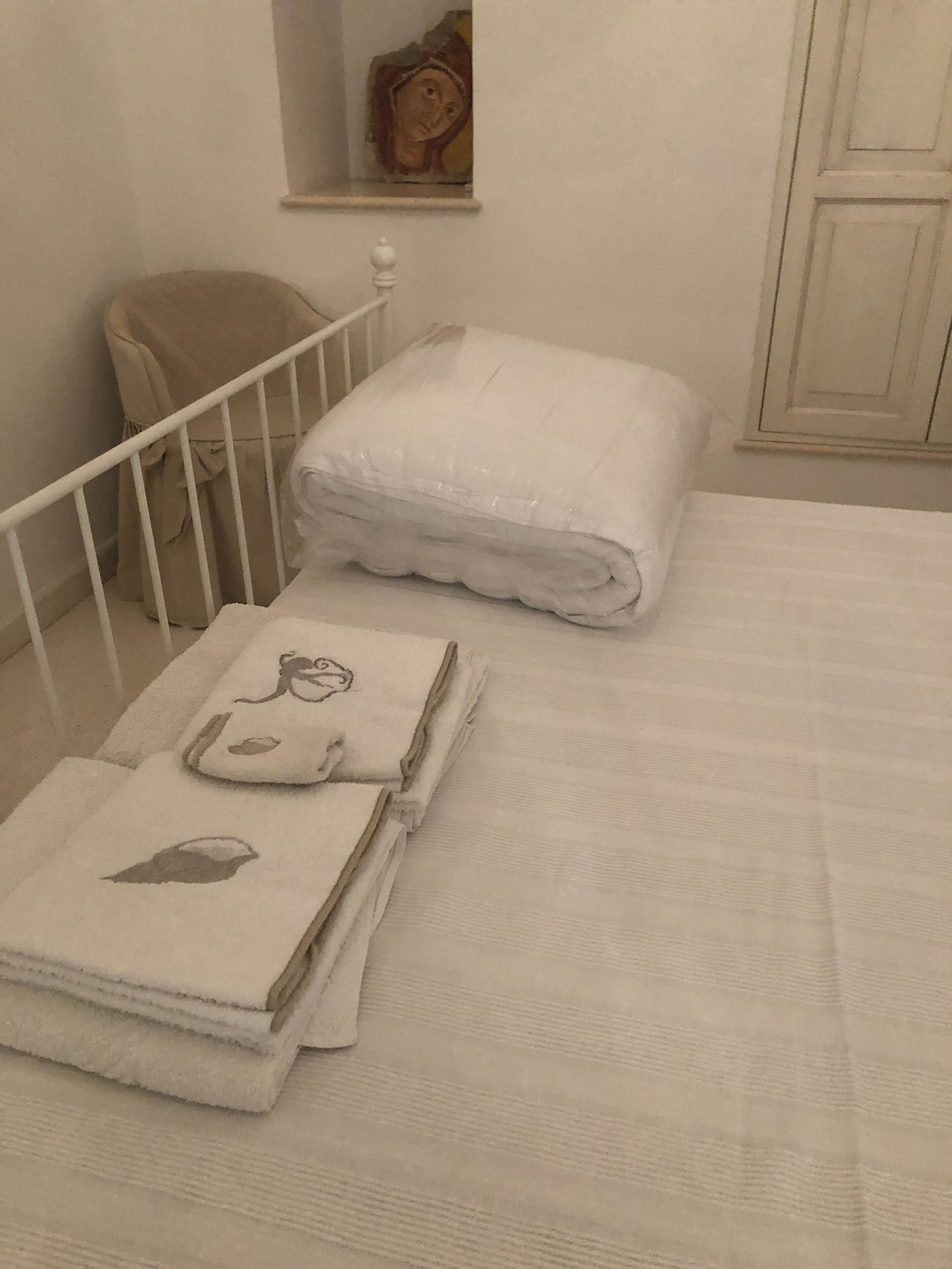 historic apartment in Puglia . Wi fi -Pool near the sea