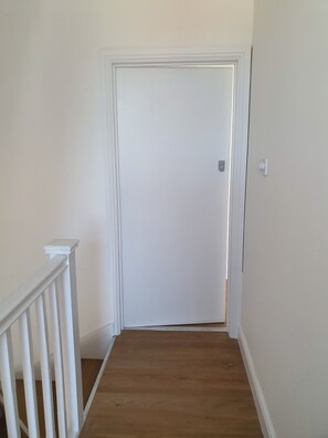 Interior - Comfi Apartment (London)