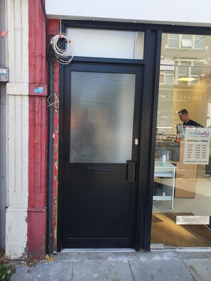 Exterior detail - Comfi Apartment (London)