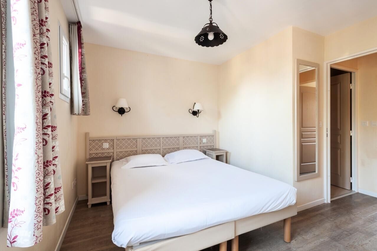 Les Coteaux de Pont Royal in Provence - maeva Home - 3-room house 6 people - Selection - pool view