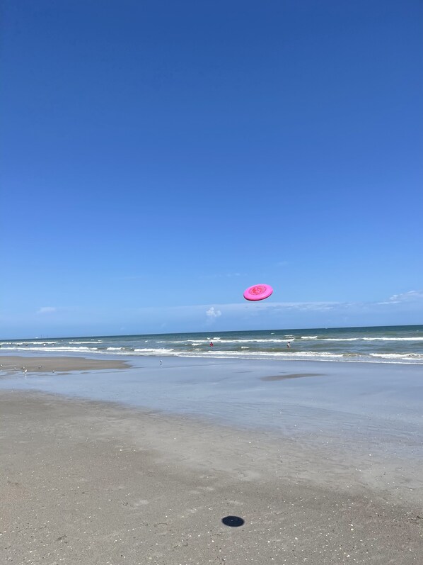 Am Strand, Liegestühle, Strandtücher