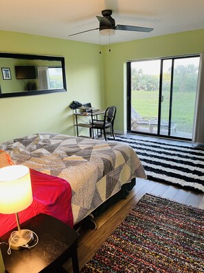 3 bedrooms, desk, free WiFi, bed sheets