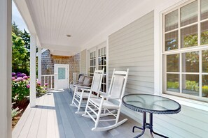 Terrace/patio - Two-story home w/new kitchen, washer/dryer, large yard, & pool table (Orleans)