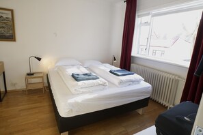 4 chambres, fer et planche à repasser, lit parapluie, Wi-Fi gratuit