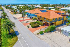 Unclassified image, 3 of 47, button