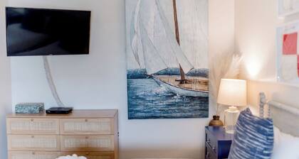 Gulf Front 2/2 | 20 Ft Balcony | On the Beach