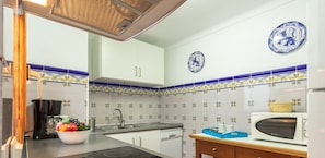Fridge, microwave, coffee/tea maker, electric kettle