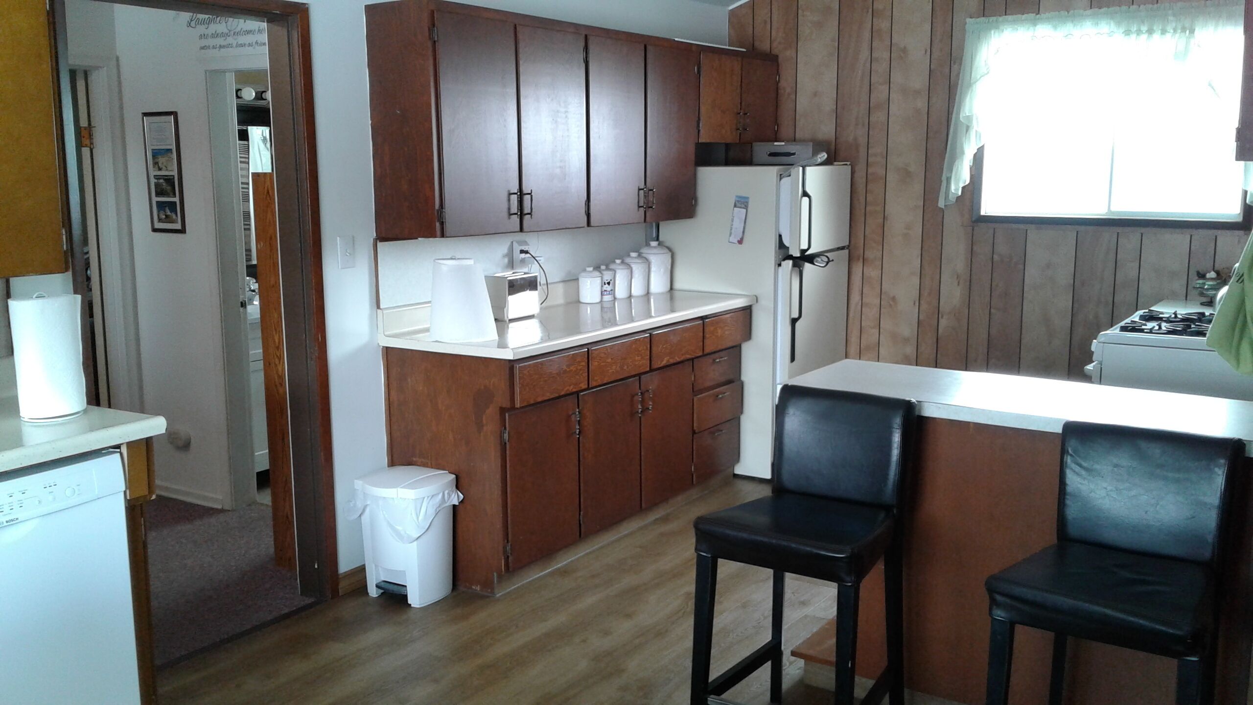 East Valley Guest House. Located in the heart of the dinosaur valley badlands