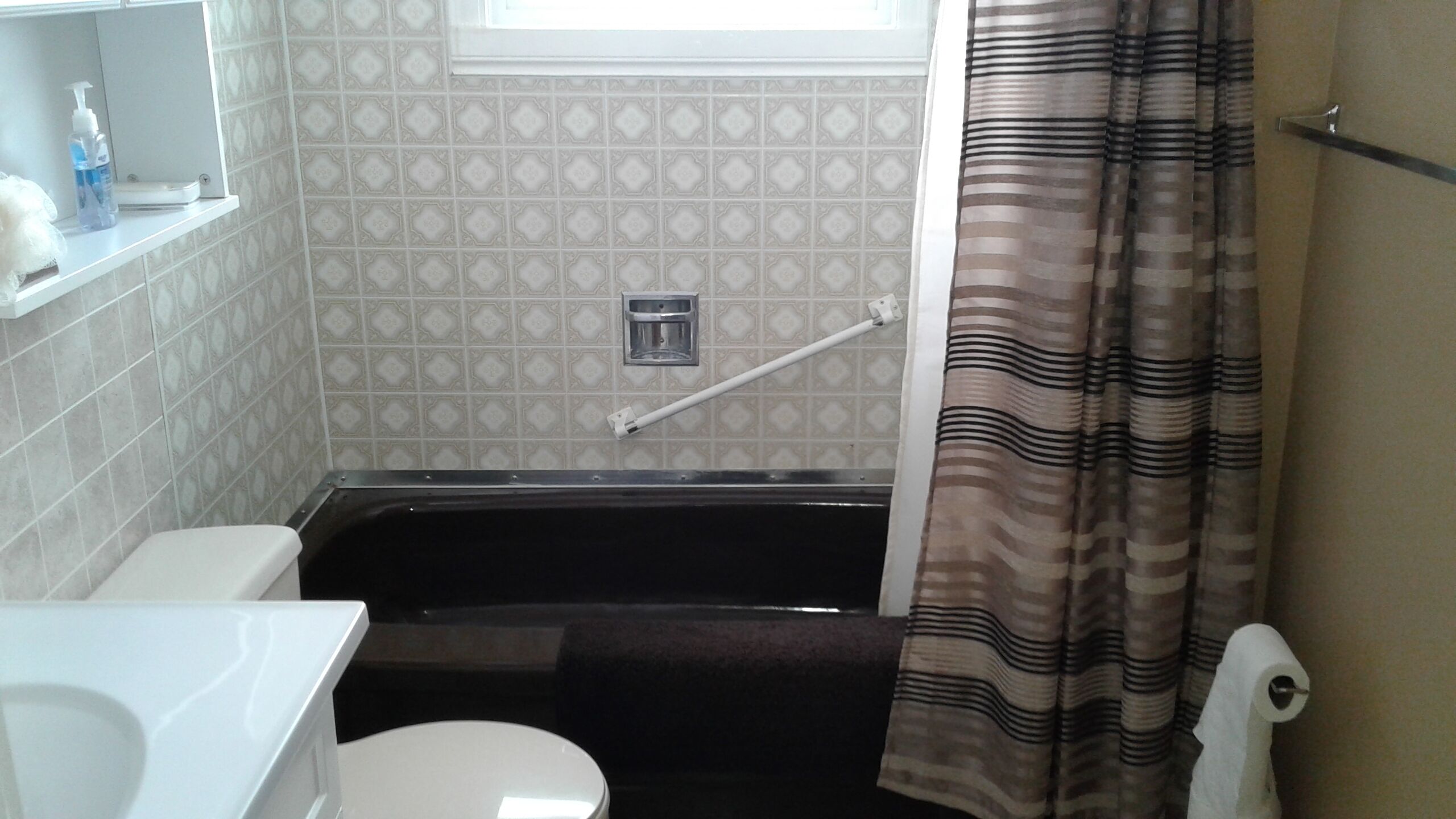 East Valley Guest House. Located in the heart of the dinosaur valley badlands