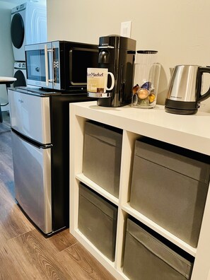 Private kitchen - Beautifully Remodeled Master Suite with private entrance (Denver)