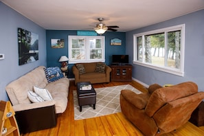 Smart TV, DVD player