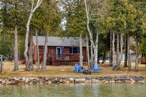 Exterior - Charming Waterfront Cabin on Clark Lake- paddleboat and canoes! (Sturgeon Bay)