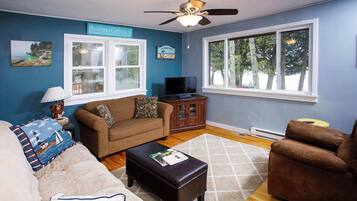 Smart TV, DVD player, offices