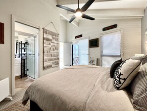 3 bedrooms, iron/ironing board, WiFi, bed sheets - The Mariner • Absolute Oceanfront Experience •  (Falmouth)