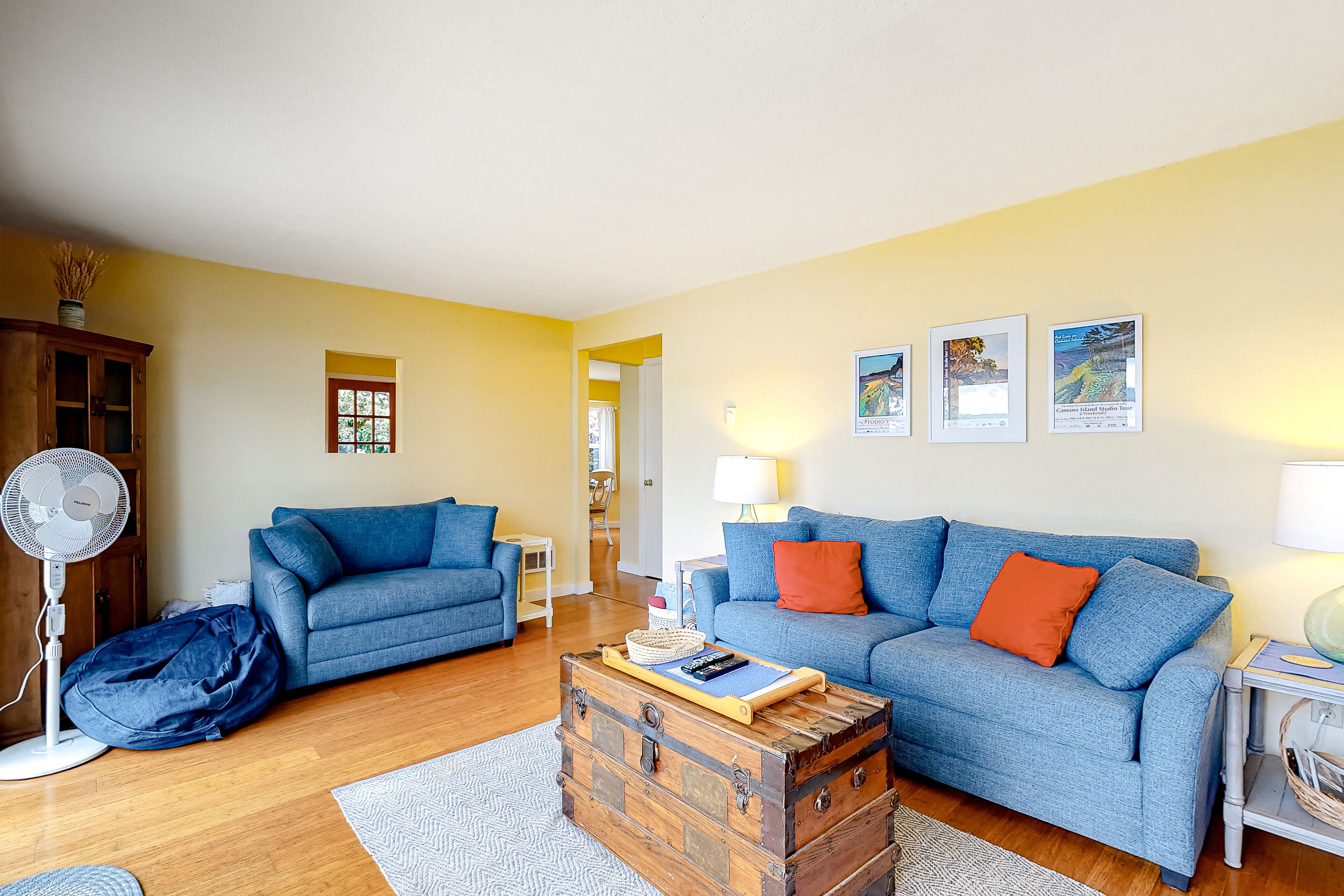 Waterfront Home w/ Gorgeous Ocean View, Deck, Fireplace, WiFi - Walk to Beach!